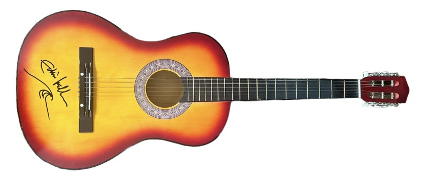 Chitarra acustica firmata da Eddie Vedder dei Pearl Jam