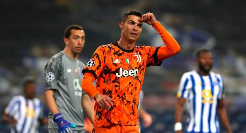 Ronaldo's Juventus Match Shirt, 2020/21 - CharityStars