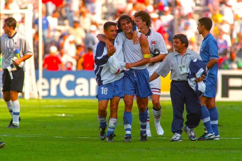 Maldini Official Italy Jacket, 1998 - CharityStars