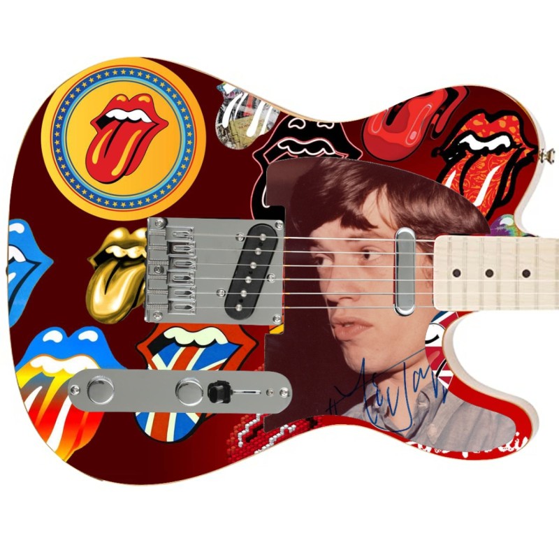 Mick Jagger dei Rolling Stones firma una chitarra grafica Fender personalizzata