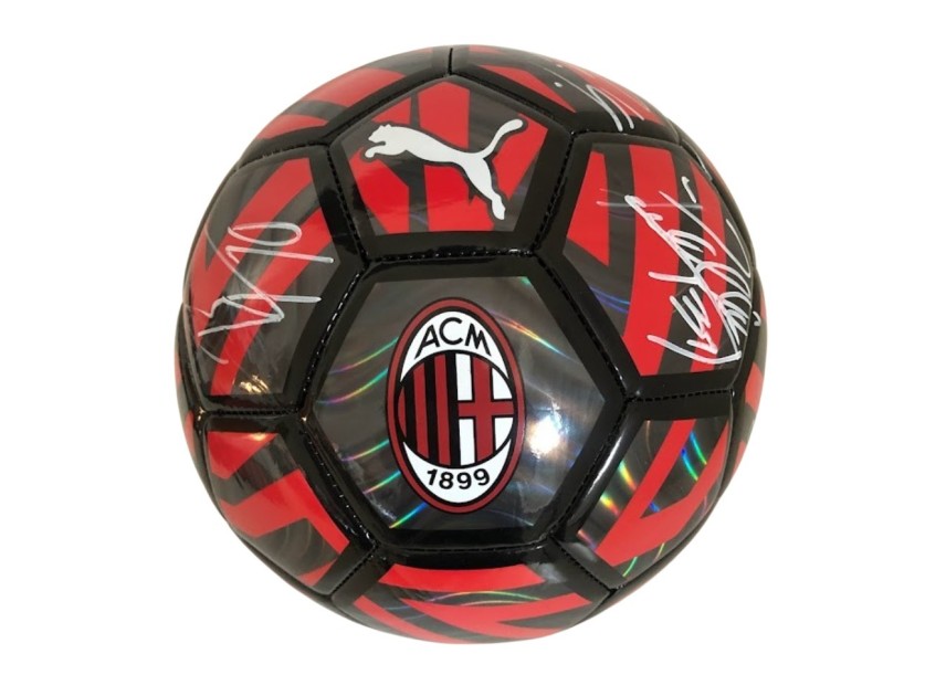 Official AC Milan Football, 2023/24 - Signed by the Team