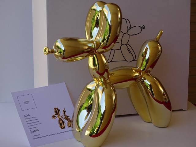 Edition Studio "Jeff Koons Balloon dog" - CharityStars