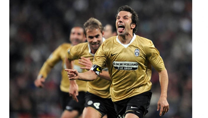 Juventus store kit 2008