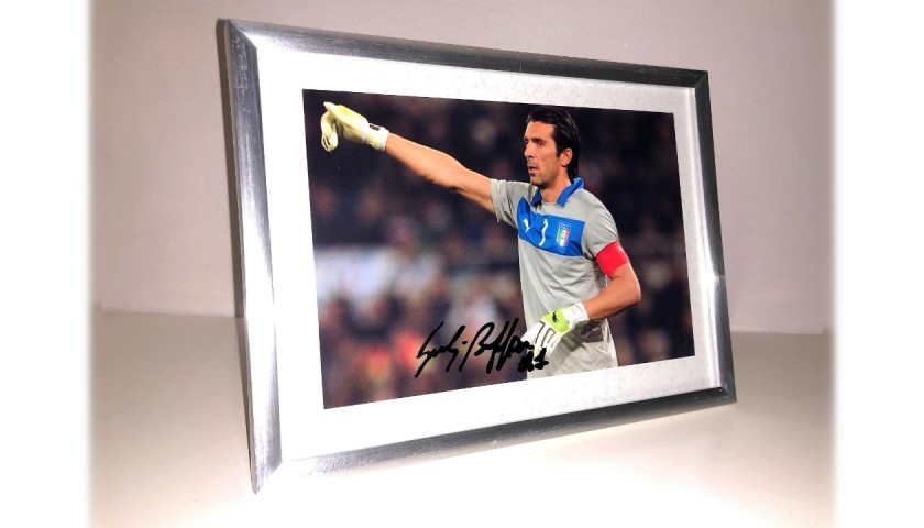 Fotografia autografata da Gianluigi Buffon