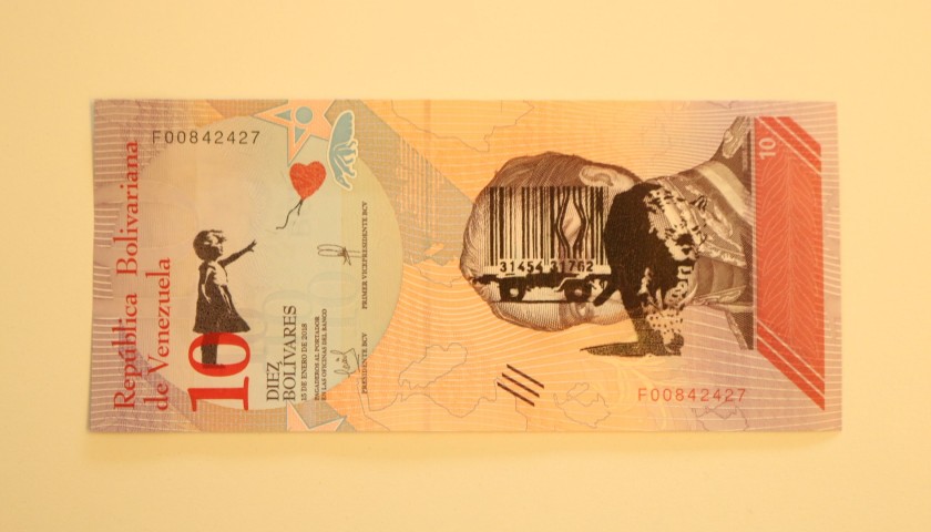 Diez Bolivares Dismaland Souvenir