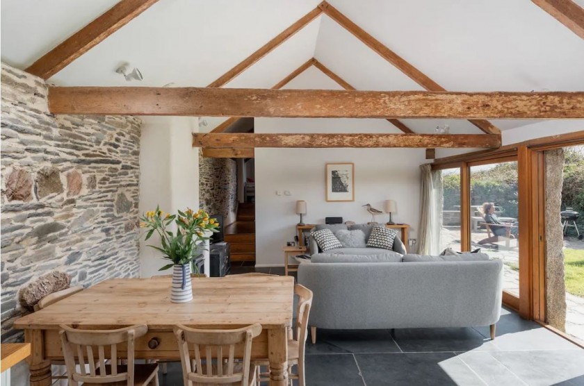 One Week Stay for Four in Luxury Barn in Cornwall