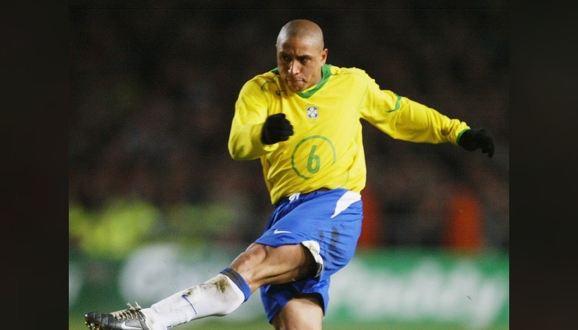 Roberto Carlos' Official Brazil Signed Shirt, 2004