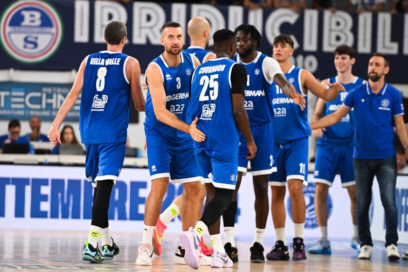 Assisti in poltroncina a Pallacanestro Brescia vs Sassari + Walkabout