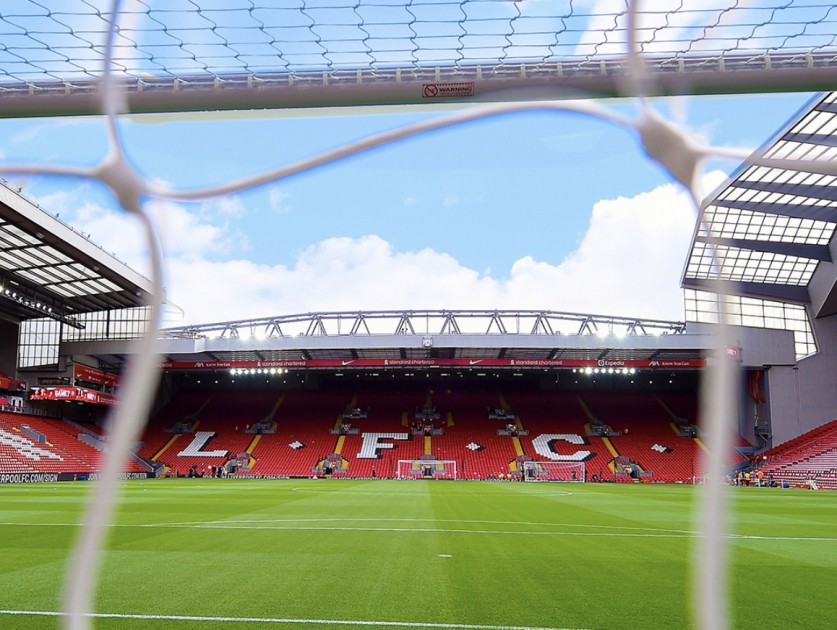  Tiro di rigore con una leggenda del LFC (LFC vs. Chelsea FC, 20 ottobre 2024)