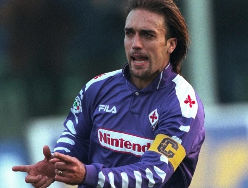 Batistuta Official Fiorentina Signed Sweatshirt - CharityStars