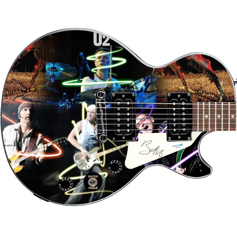 Bono degli U2 ha firmato la chitarra Epiphone personalizzata con grafica "Neon Swirl".