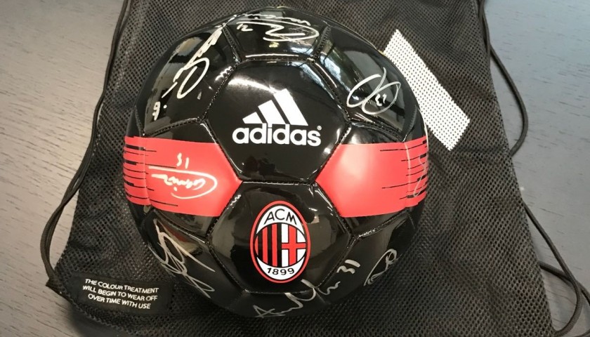 Official Milan 2016/17 Ball, Signed by the Team