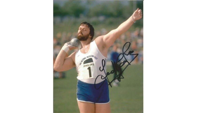 Geoff Capes Signed Photograph