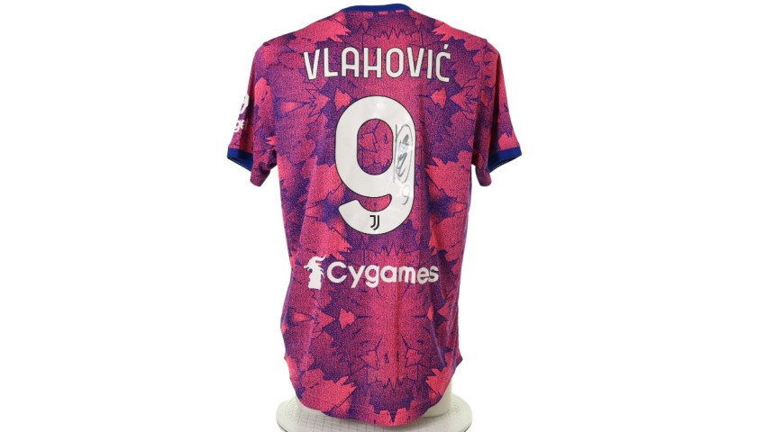 Vlahovic's Juventus Signed Match Shirt, 2022/23
