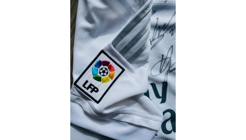 Real Madrid 2015/16 Signed Jersey - CharityStars