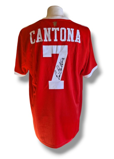 Maglia firmata da Eric Cantona per il Manchester United