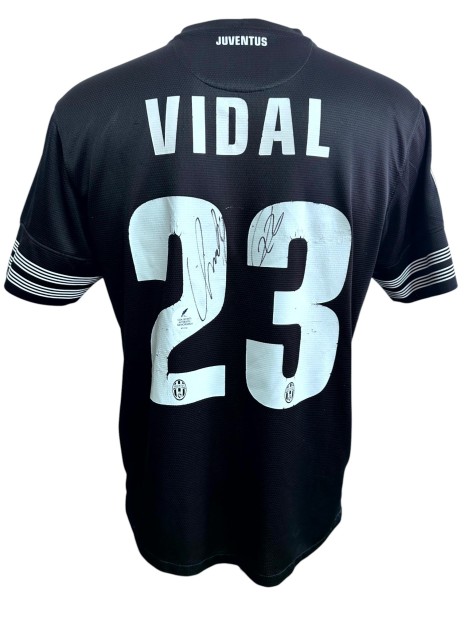 Vidal's Juventus Signed Official Shirt, 2013/14