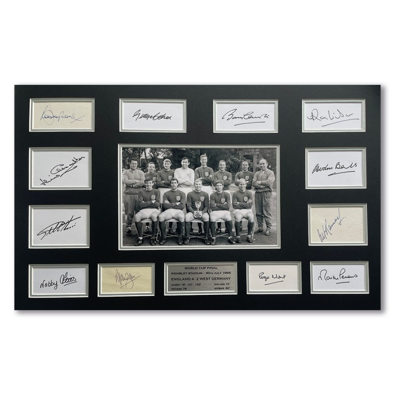 England 1966 World Cup Winning Team And Manager Signed Display