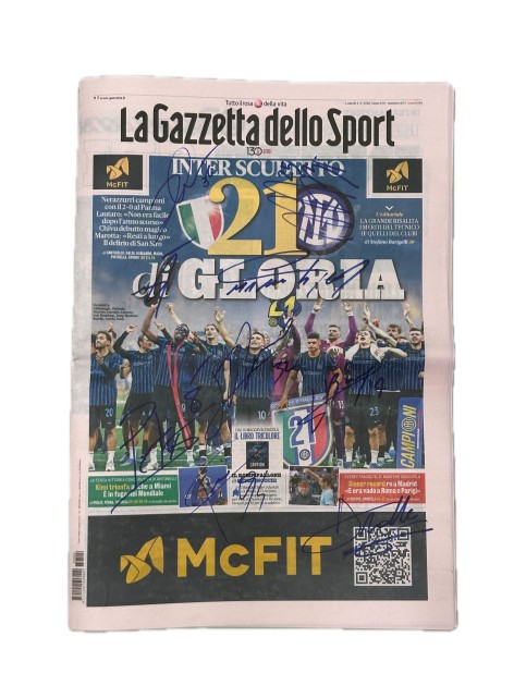 Gazzetta dello Sport 21st Scudetto Inter - Signed by the Players