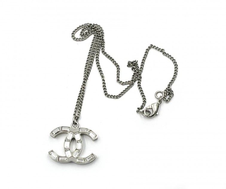Chanel Silver CC Double Face Pendant Necklace - CharityStars