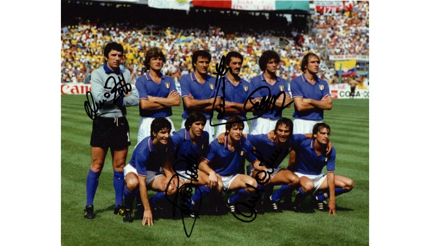 Photograph Signed by 1982 World Football Champions
