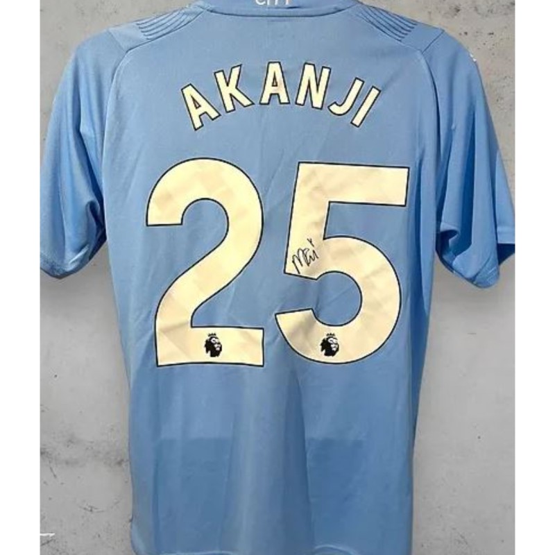 Maglia ufficiale firmata da Manuel Akanji per il Manchester City 2023/24