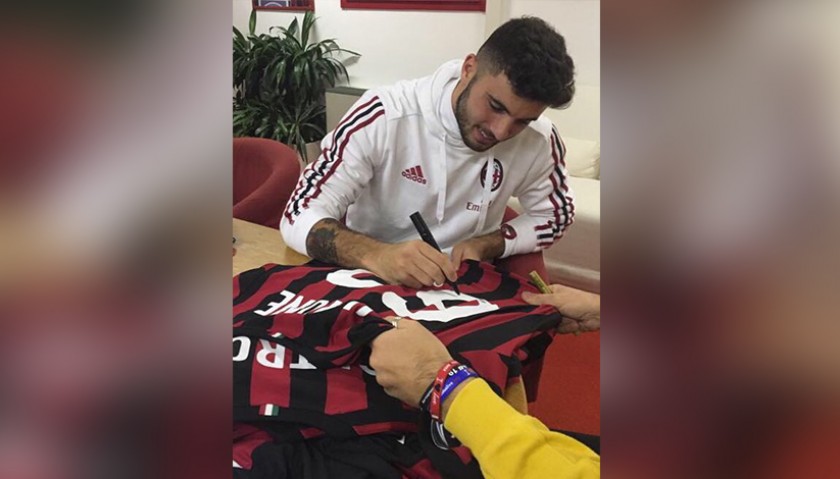 Cutrone's Official 2017/18 Shirt - Signed