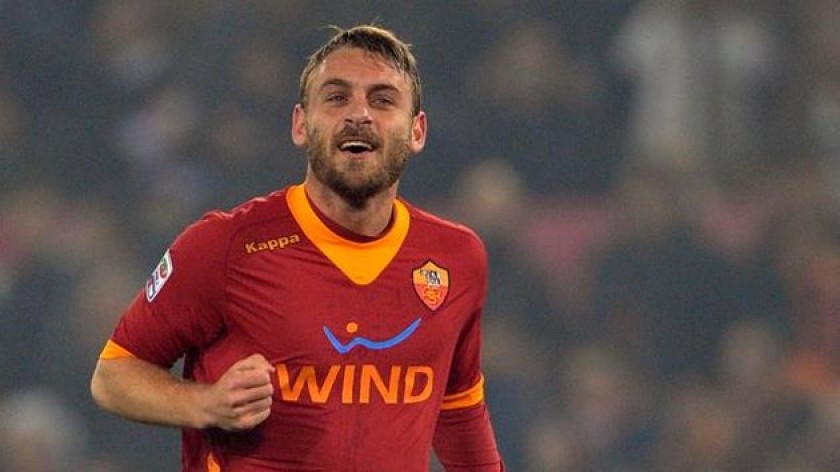 Roma's Official Shirt, 2011/12 - Signed by De Rossi