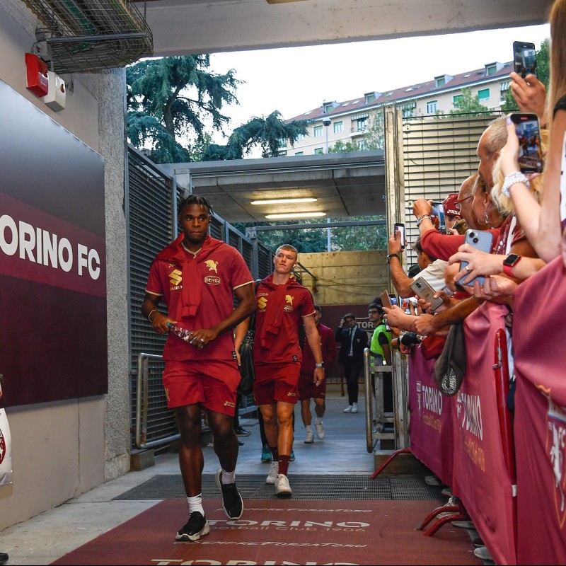 Enjoy the Torino vs Bologna Match from the Granata Stand + Walkabout