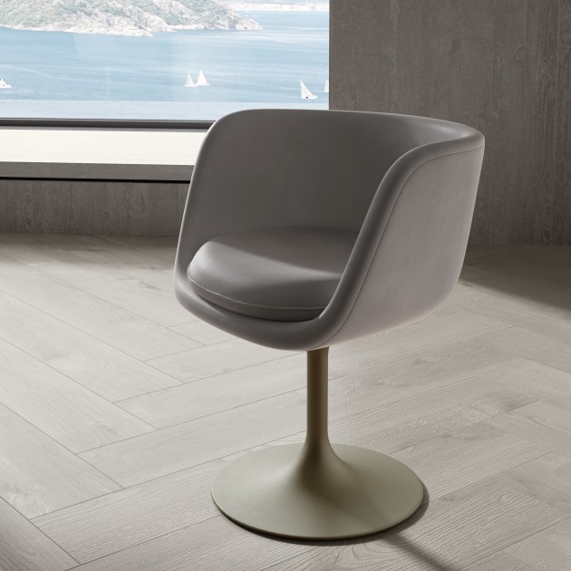 Natuzzi Voyage Swivel Chair