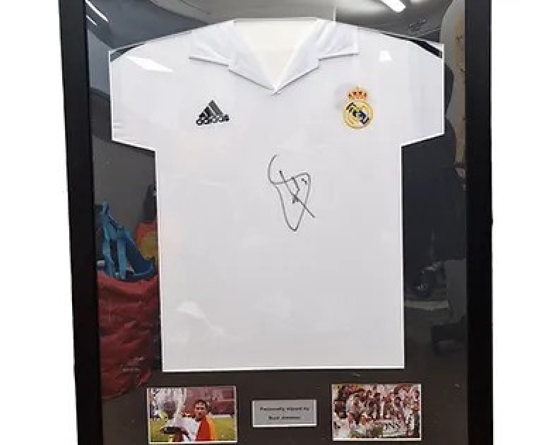 Maglia Real Madrid 2001/02 di Raul firmata e incorniciata