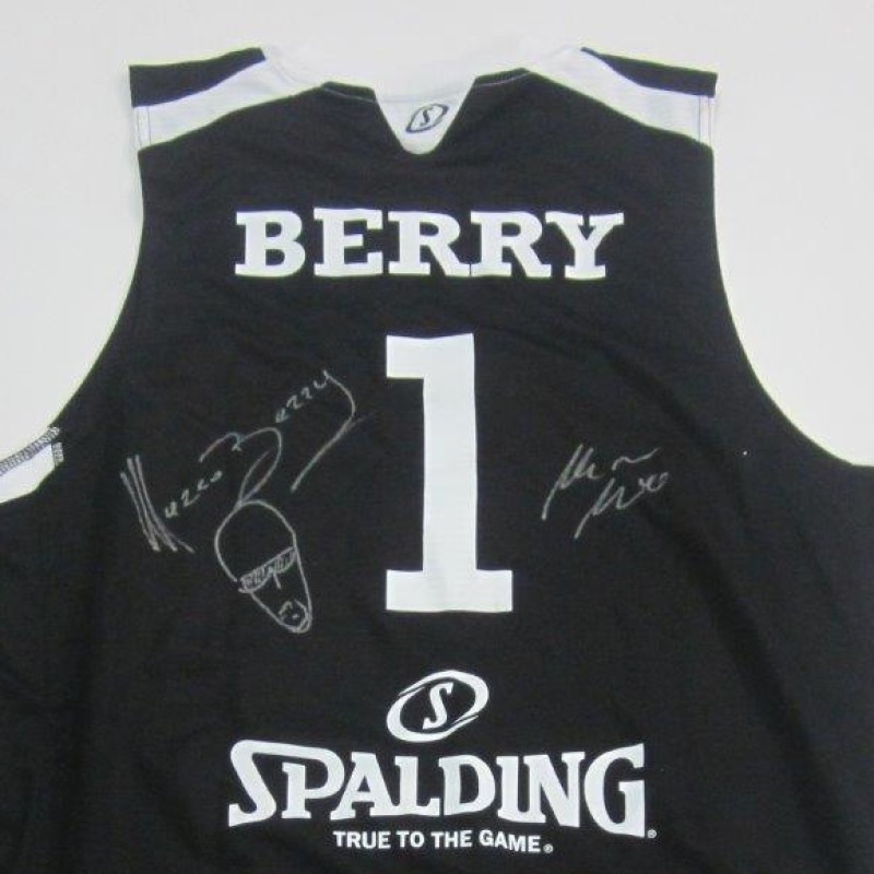 Purple LA Lakers Jersey Signed by Kobe Bryant