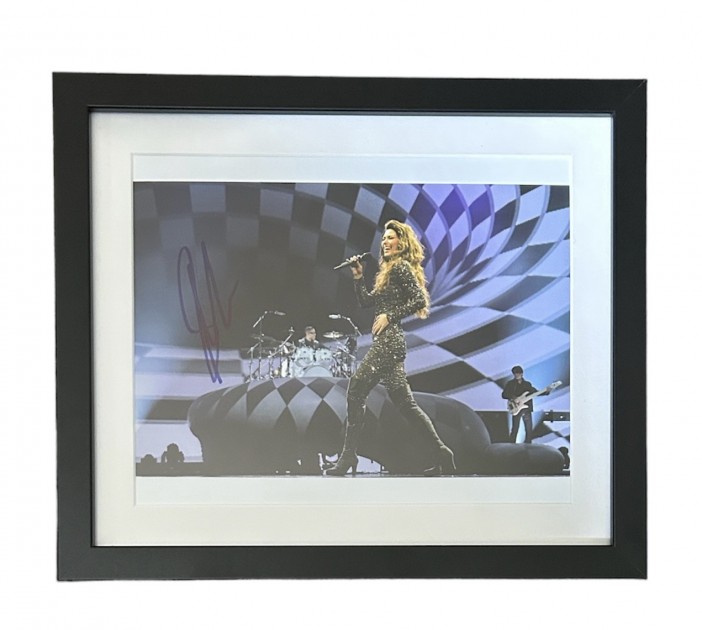 Shania Twain Signed and Framed Photograph