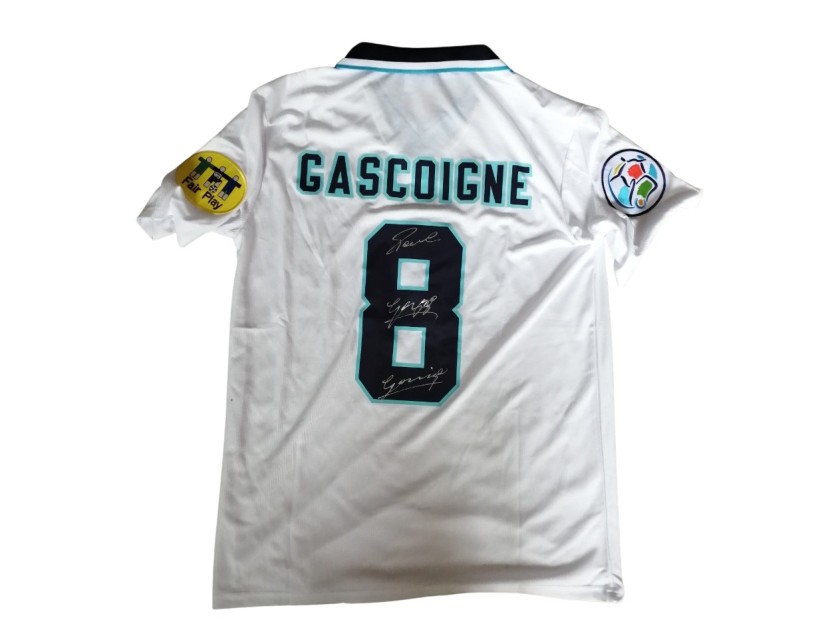 La maglia firmata da Paul Gascoigne per l'Inghilterra a Euro 1996