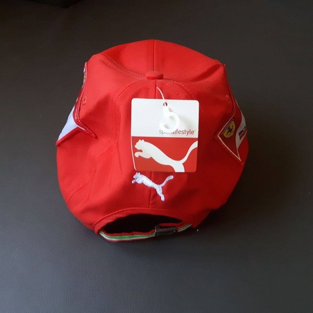 Cappellino ufficiale Ferrari, autografato da Sebastian Vettel al GP di  Monza 2015 - CharityStars