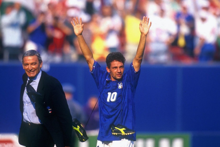 Roberto Baggio Official Signed Shin Guards - CharityStars