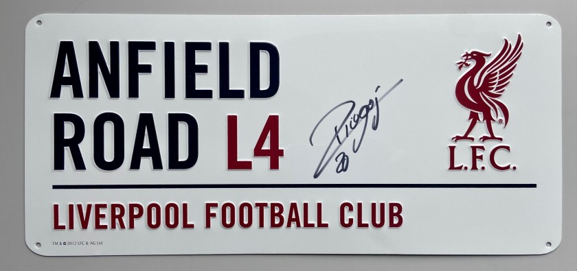 Targa stradale "Anfield Road" autografata da Diogo Jota 