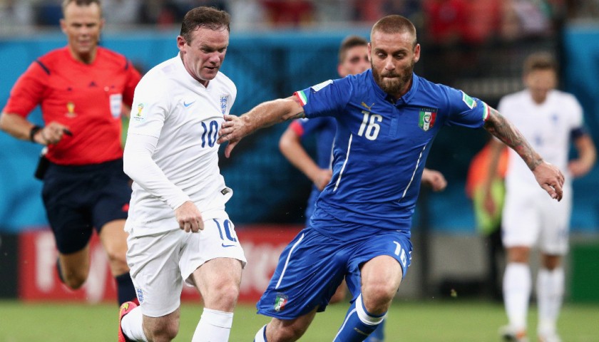 De Rossi’s Italy Issued Shirt, 2014 World Cup 