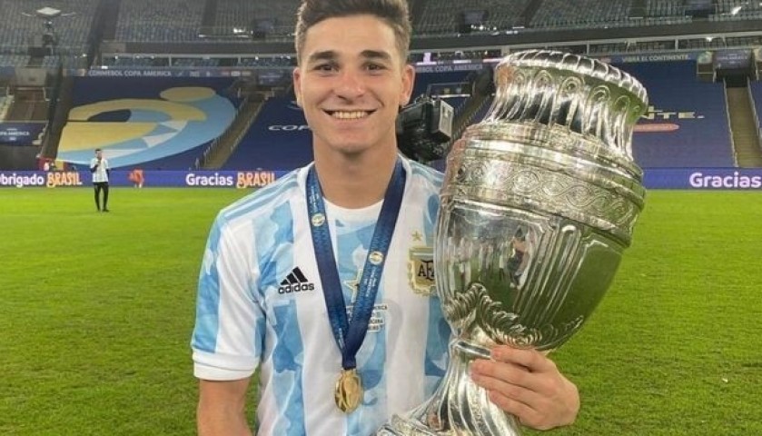 Julián Álvarez's Argentina 2021 Signed The Copa América Winners Medal