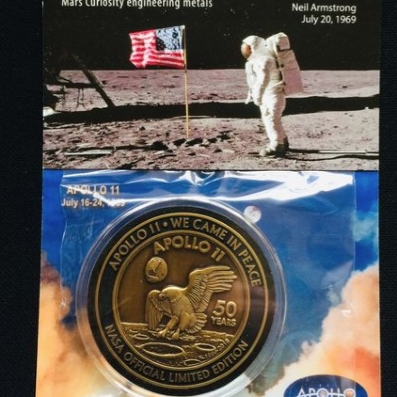 Medaglia dei 40 anni della Missione Apollo 11 con metallo lunare