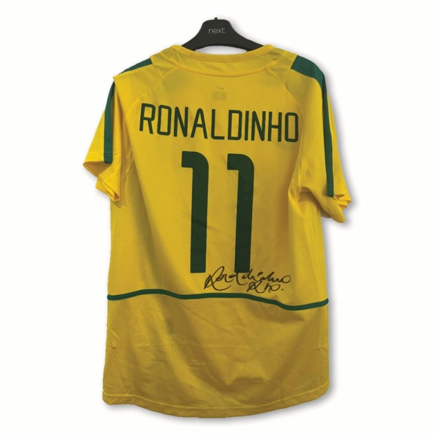 La maglia del Brasile firmata da Ronaldinho