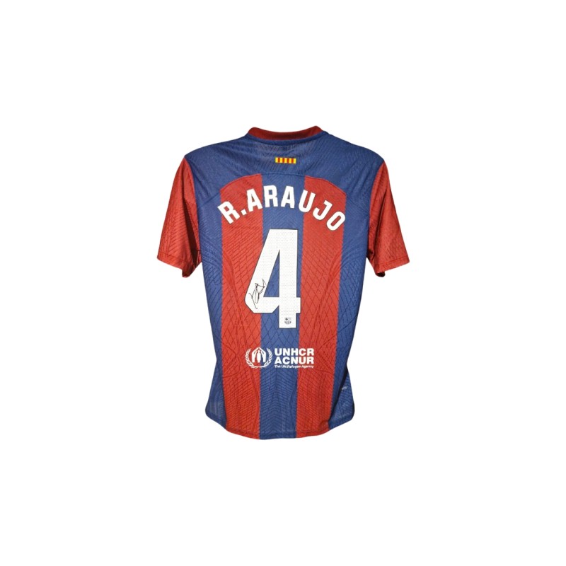 Maglia FC Barcelona 2023/24 firmata da Ronald Araujo in versione giocatore replica