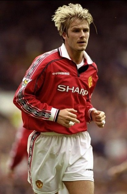 Becham's Manchester United Retro Signed Shirt, 1998/99 - CharityStars