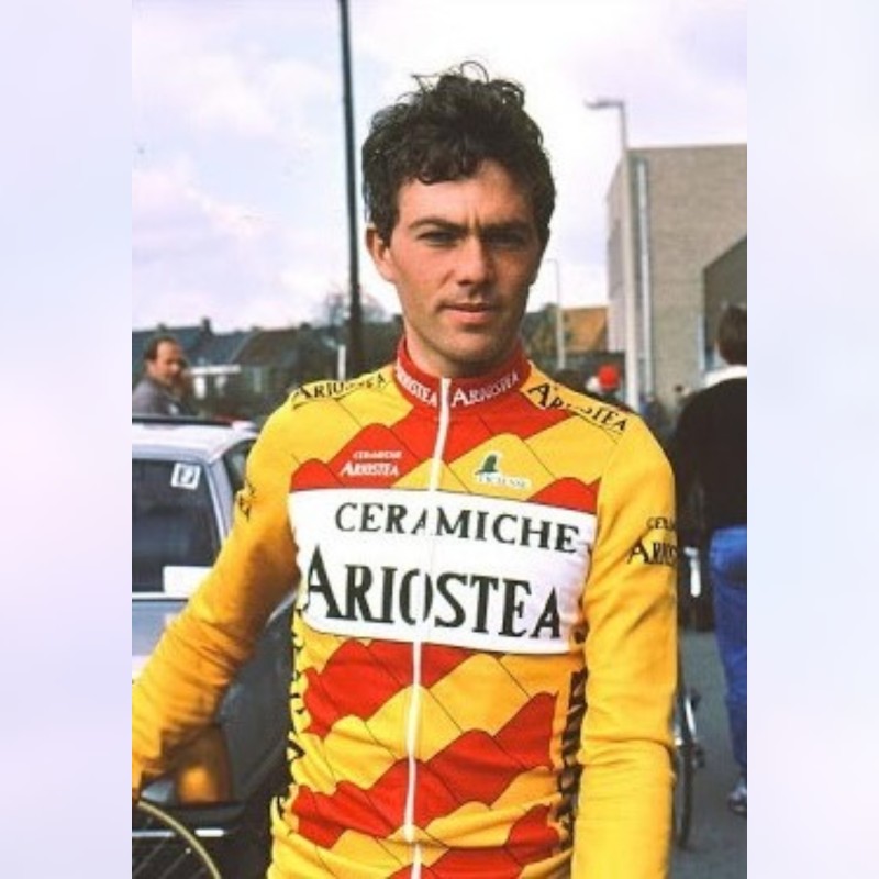 Maglia indossata e autografata dal ciclista Maurizio Vandelli