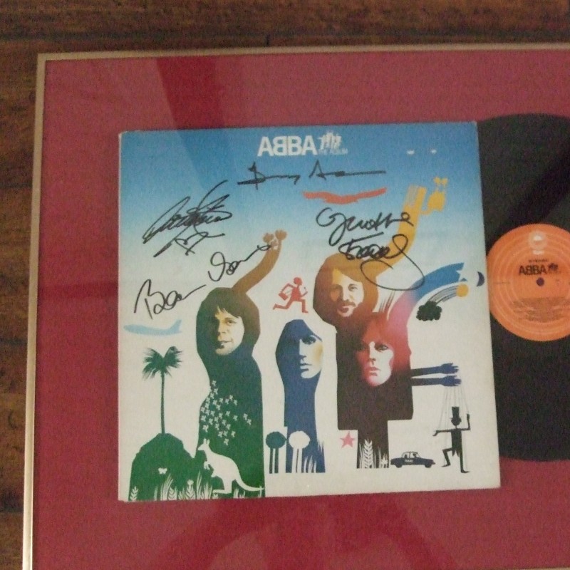 Album degli Abba autografato dalla band