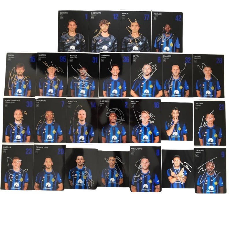 Set Fotografie autografate dai giocatori dell'Inter
