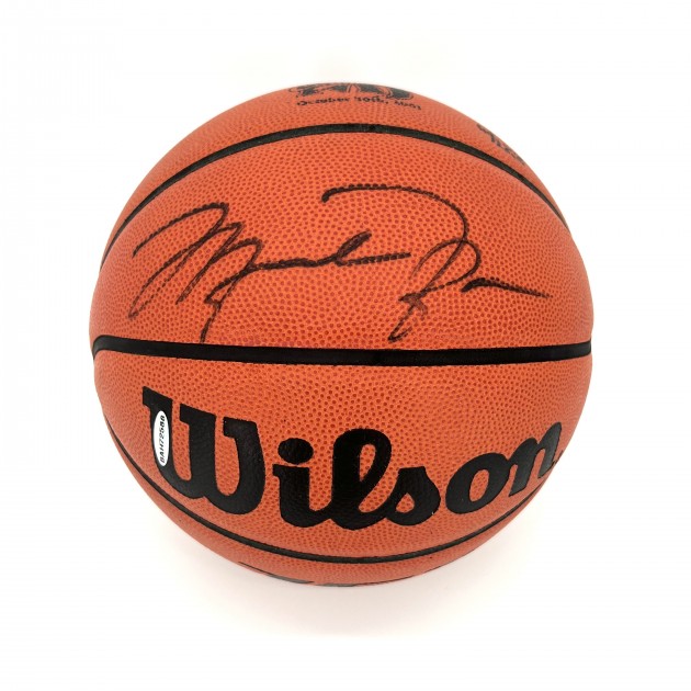 Pallone da basket in edizione limitata 10/123 autografato da Michael Jordan 