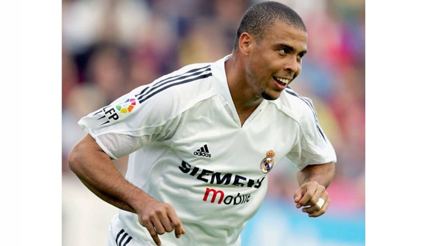 Ronaldo Official Real Madrid Signed Shirt, 2004/05 