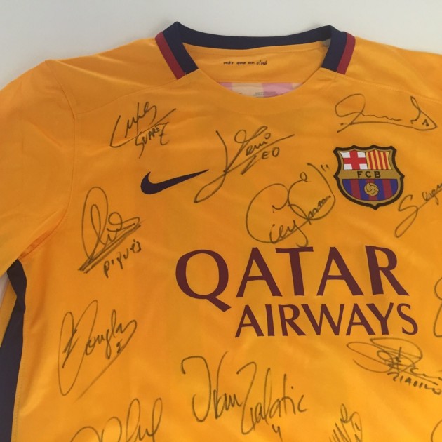 Messi Barcelona shirt, season 2015/2016 - signed by the team