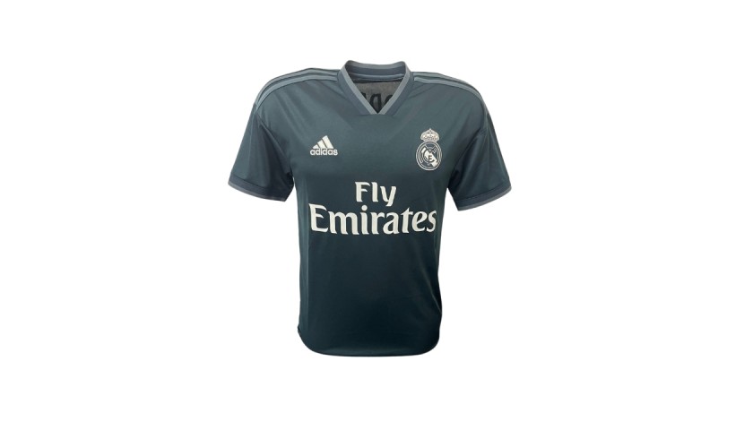 Modric's Official Real Madrid Signed Shirt, 2019/20 - CharityStars